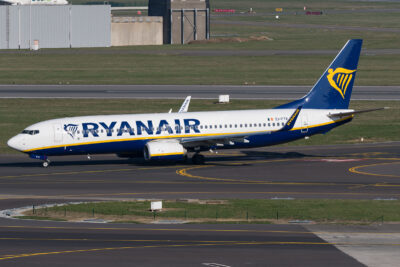 Ryanair 73H EI-FTK BRU 220319