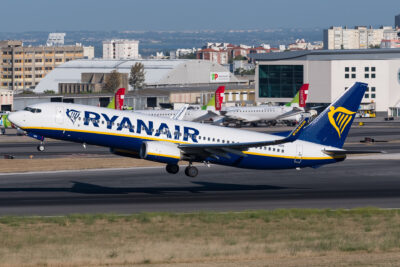 Ryanair 73H EI-GDG LIS 180618