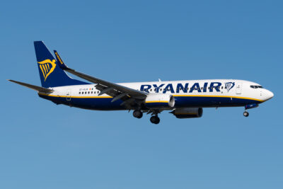 Ryanair 73H EI-GJK LIS 180618