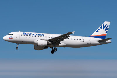 SunExpress A320 LY-VEW DUS 300918