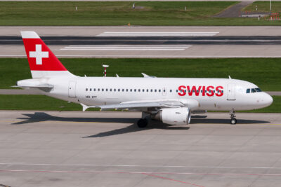 Swiss A319 HB-IPT ZRH 200817