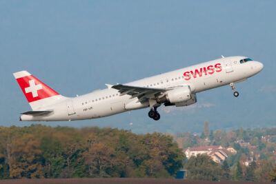 Swiss A320 HB-IJE GVA 261014