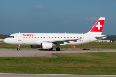 Swiss A320 HB-IJF GVA 261014