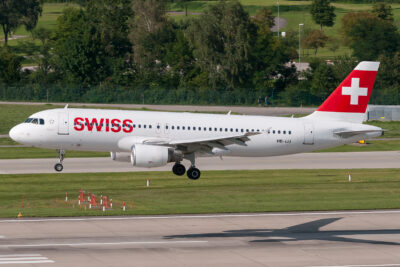 Swiss A320 HB-IJJ ZRH 200817