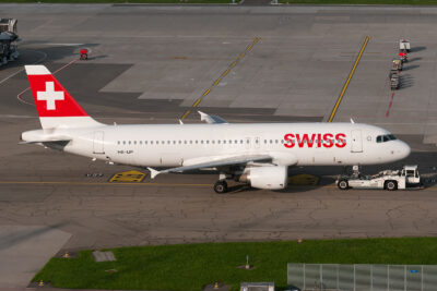 Swiss A320 HB-IJP ZRH 200817