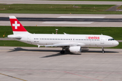 Swiss A320 HB-JLQ ZRH 200817