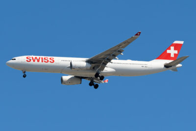 Swiss A333 HB-JHJ JFK 130822