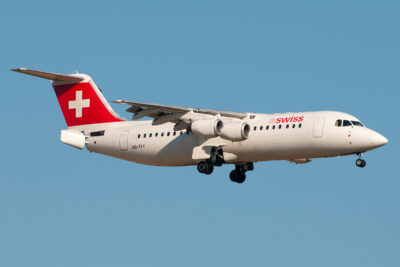 Swiss RJ100 HB-IYY BCN 060713