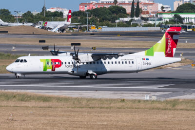 TAPPortugalExpress ATR72 CS-DJC LIS 160618