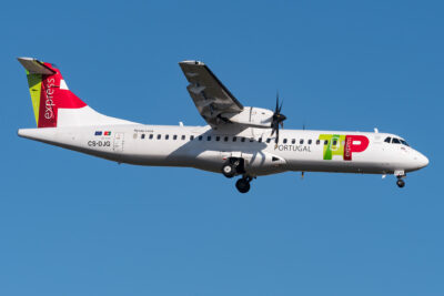 TAPPortugalExpress ATR72 CS-DJG LIS 170618