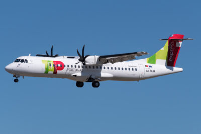 TAPPortugalExpress ATR72 CS-DJH LIS 160618