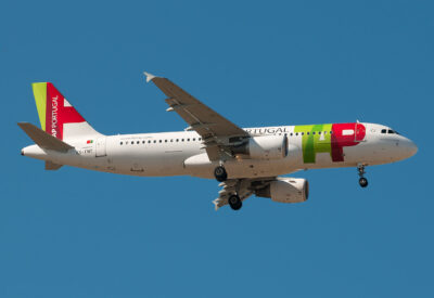 TAPPortugal A320 CS-TNT FCO 091011