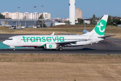 TransaviaFrance 73H F-GZHS LIS 160618