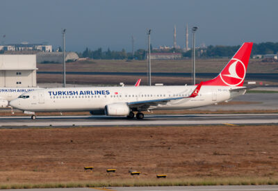 TurkishAirlines 739 TC-JYC IST 031012