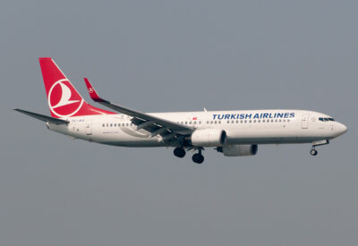 TurkishAirlines 73H TC-JFD IST 031012