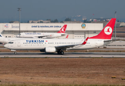 TurkishAirlines 73H TC-JFV IST 011012