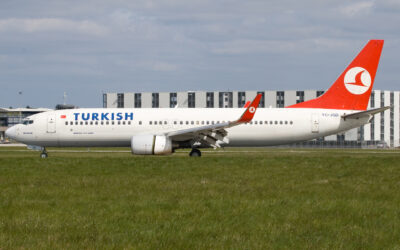 TurkishAirlines 73H TC-JGD HAJ 210407