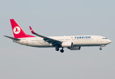 TurkishAirlines 73H TC-JGG IST 031012