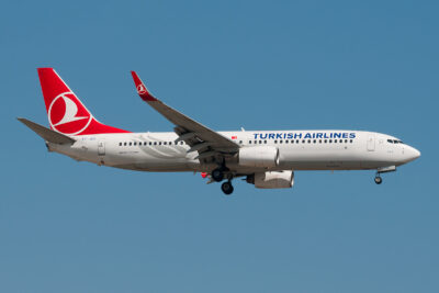 TurkishAirlines 73H TC-JGO AYT 130915
