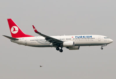 TurkishAirlines 73H TC-JHA IST 021012