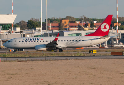 TurkishAirlines 73H TC-JHE FCO 091011