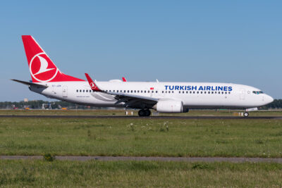 TurkishAirlines 73H TC-JZN AMS 310720