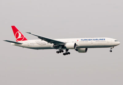 TurkishAirlines 77W TC-JJN IST 021012