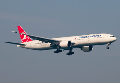 TurkishAirlines 77W TC-JJP IST 031012