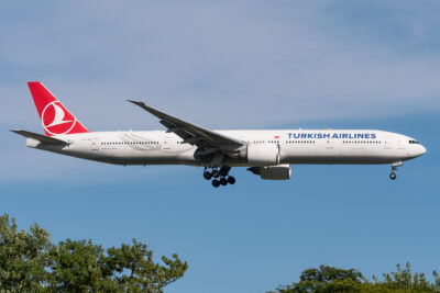 TurkishAirlines 77W TC-LJB JFK 060822