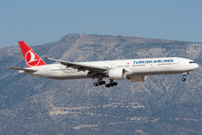 TurkishAirlines 77W TC-LJC ATH 100623