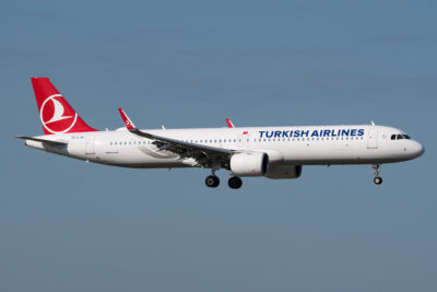TurkishAirlines A21N TC-LTH MXP 300821