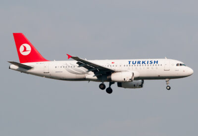 TurkishAirlines A320 TC-JLJ IST 021012