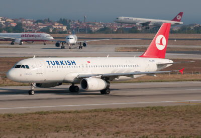 TurkishAirlines A320 TC-JPE IST 011012