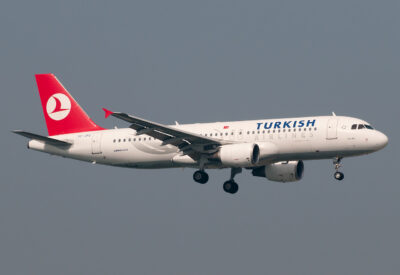TurkishAirlines A320 TC-JPU IST 031012