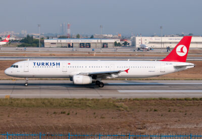 TurkishAirlines A321 TC-JMI IST 031012