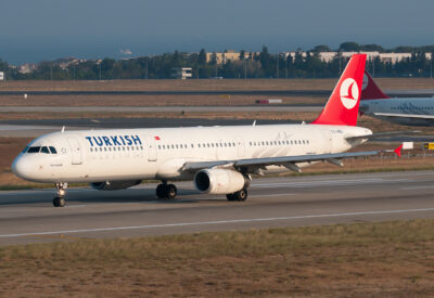 TurkishAirlines A321 TC-JRD IST 011012