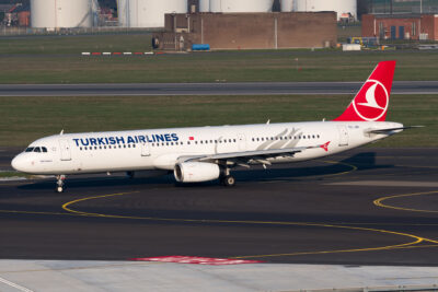 TurkishAirlines A321 TC-JRI BRU 210319