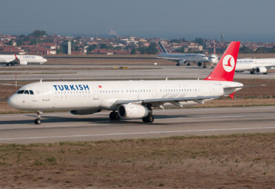 TurkishAirlines A321 TC-JRJ IST 011012