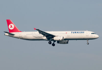 TurkishAirlines A321 TC-JRK IST 031012