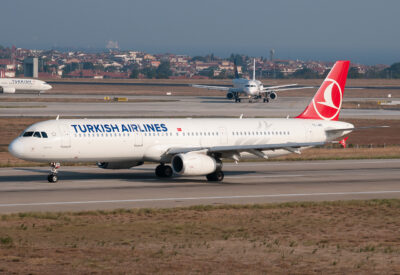 TurkishAirlines A321 TC-JRN IST 011012