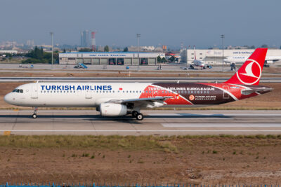 TurkishAirlines A321 TC-JRO IST 031012