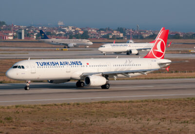 TurkishAirlines A321 TC-JRP IST 011012