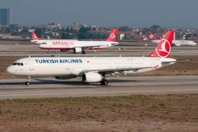 TurkishAirlines A321 TC-JRR IST 011012