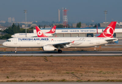 TurkishAirlines A321 TC-JRV IST 011012
