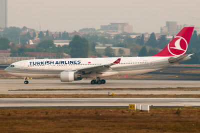TurkishAirlines A332 EI-EZL IST 031012