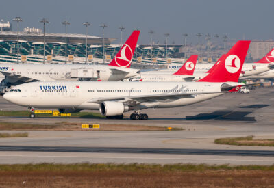 TurkishAirlines A332 TC-JNE IST 011012