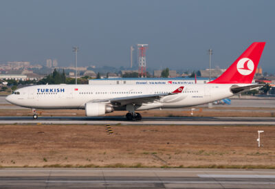 TurkishAirlines A332 TC-JNG IST 011012