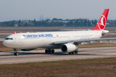 TurkishAirlines A333 TC-JNK IST 031012