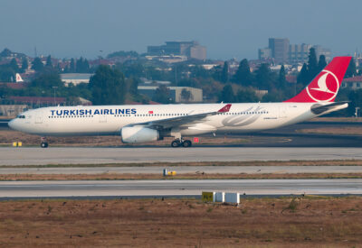 TurkishAirlines A333 TC-JNN IST 031012