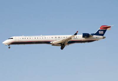 USAirwaysExpress CRJ900 N910FJ LAS 041009